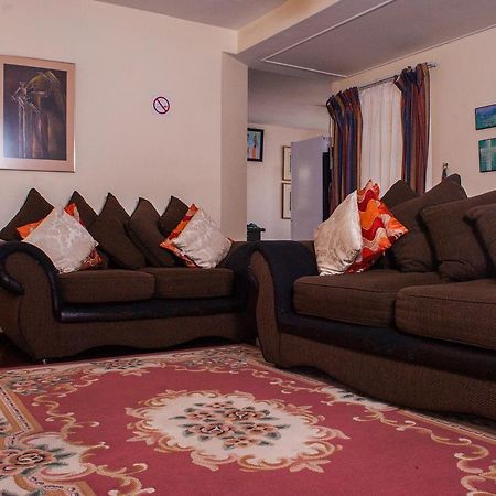 Upperroom Guesthouse 음바바네 외부 사진